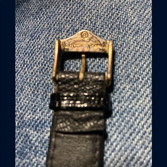 Vintage Gucci womens watch - Picture 3 of 3